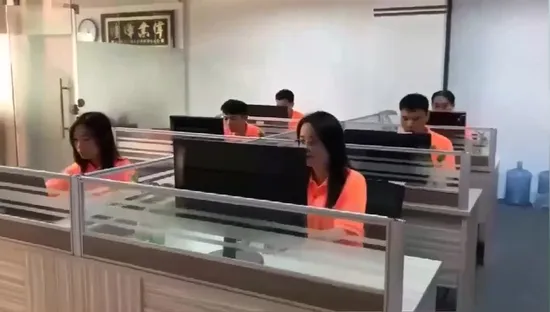 Lampada da terra treppiede con tavolo in vetro e presa USB